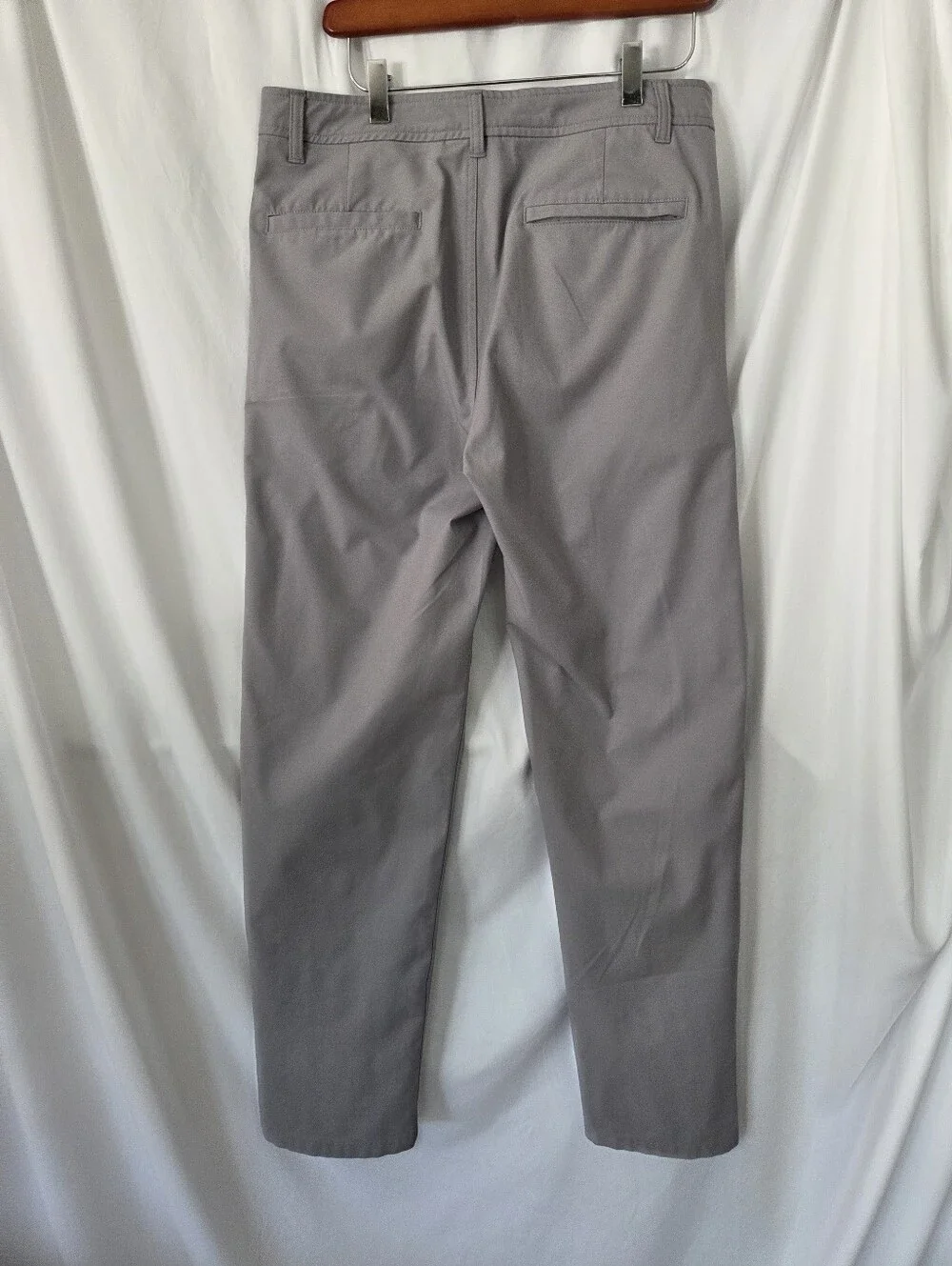 32 Degrees Cool Stretch Performance Gray Chinos Pants Straight Fit Size 30